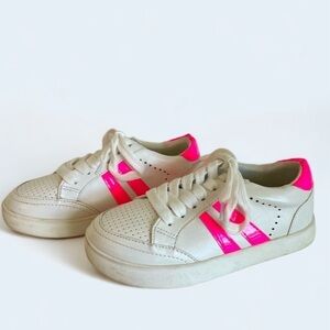 2/$30 Girls MIA Sneakers White with Hot Pink detail SZ 1 little girls